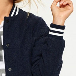 Veste Letterman pour femmes, style unique et confortable, matière de qualité supérieure, respirante, très vendue. - Product Image 3