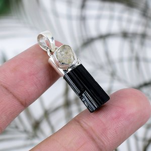 Pendentif tendance en tourmaline noire naturelle, cristal, argent sterling 925, certifié par un tiers, fait main, mode féminine - Product Image 2