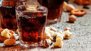 Boisson gazéifiée fabriquée en Italie Boisson non alcoolisée 275 ml Boisson digestive Chinotto aux groseilles et myrtilles - Product Image 5