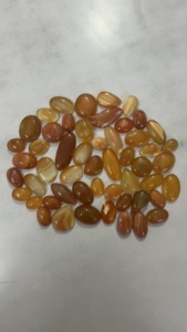 Vente en gros Lot de cabochons en agate cornaline naturelle de différentes formes et tailles de pierres précieuses polies pour la fabrication de bijoux - Product Image 3