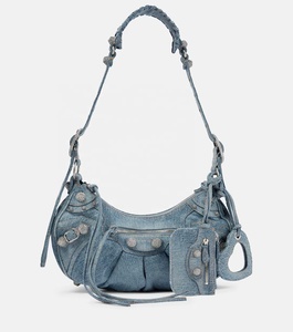 Nuevas Bolsas de Hombro Deportivas para Mujer, Bolsos de Mensajero Acolchados de Moda, Bolsos de Mano de PU Ecológicos con Capacidad de 30-40L - Product Image 6