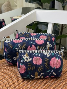 Juego de 3 Bolsas de Algodón Acolchado con Estampado Floral Vintage, Ecológicas, Impermeables, para Maquillaje, con Cierre de Cremallera, Grandes y Pequeñas - Product Image 2