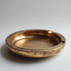 ที่เขี่ยบุหรี่โลหะโบราณสุดหรู พร้อมลวดลายแกะสลักดอกไม้และพื้นผิวขัดเงา สำหรับตกแต่งภายใน - Product Image 2