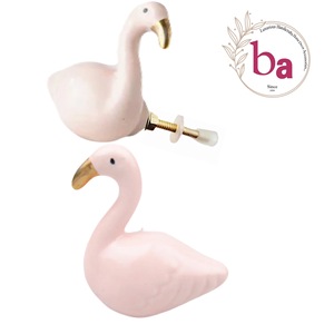 Tiradores de cerámica de flamenco dorado rosa, tiradores de cajón de diseño Industrial para armario, cocina, dormitorio, sala de estar, comedor - Product Image 1