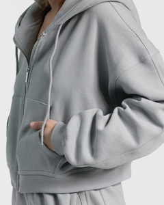 Sudadera con Capucha y Cremallera de Manga Larga 100% Algodón para Mujer, con Logotipo Personalizado, Top Corto Otoño/Invierno, Bordado 3D en la Parte Delantera - Product Image 3