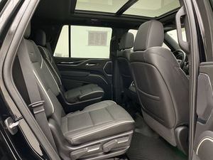 2024 C A D I L A C Eskalade Sport 4WD Asientos de cuero automáticos Título limpio Sin accidentes Bajo kilometraje - Product Image 6