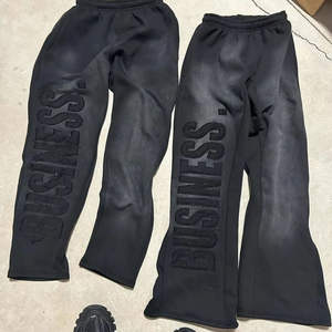 Pantalones de chándal acampanados con parche bordado desgastado lavado ácido del fabricante de ropa personalizada, conjunto de chaqueta recortada con capucha, diseño forrado - Product Image 3