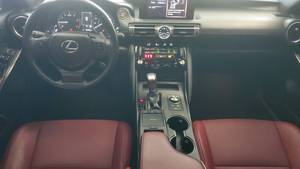 2021 Lexus IS 300 Modelo R17 Neumáticos Caja de cambios manual automática Asientos de cuero Aleación de aluminio trasera Gas Electric Dark AWD - Product Image 4