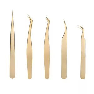 Pinzas de belleza ergonómicas ligeras para un cuidado perfecto de cejas, Aplicación de pestañas y uso de maquilladores - Product Image 1