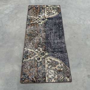 Alfombra Pequeña Vintage de 1.8x4.1 pies (56x125 cm), Alfombra Turca Azul del Suroeste - Product Image 1