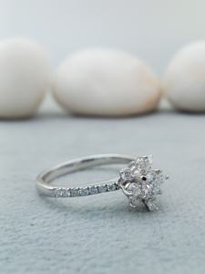 แหวนเพชรทรงกลมเจียระไนแบบบริลเลียนท์ 14k-18k ทองคำแท้ ปรับแต่งได้ สำหรับผู้หญิง พร้อมใบรับรอง ใช้สำหรับงานหมั้นและงานแต่งงาน - Product Image 6