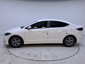 2018 Hyun-dai Avante AD * EPS + CUERO + ABS + VDC * SUV coreano de alta calidad con dirección izquierda, kilometraje corto completamente destacado - Product Image 2