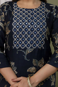 Ensemble Kurti indien en coton avec imprimé floral pour femmes Ensemble Kurta avec Dupatta pour l'été en gros en Inde - Product Image 2