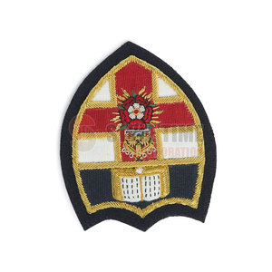 Insignias Bordadas Profesionales con Acabado de Borde Limpio y Material Premium para Colecciones de Accesorios de Moda - Product Image 4