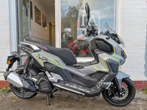 Scooters de sport XDV 125 Adventure à vente rapide, 125cc, disponibles à la vente et prêts à l'exportation - Product Image 4