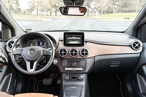 MERCEDES-BENZ B250E 2017 USADO, Volante a la Izquierda/Derecha - Product Image 5