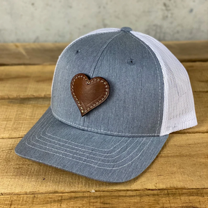 Offre Spéciale personnalisé ODM gravé en cuir Patch Logo camionneur chapeaux à la mode maille dos sport casquettes Gorras Vietnam chapeau fabrication - Product Image 1