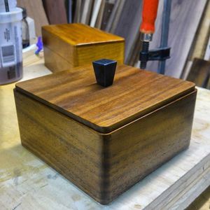 <b>Wooden</b> Storage <b>Box</b> with <b>Divider</b> for Easy Organization - Product Image 4