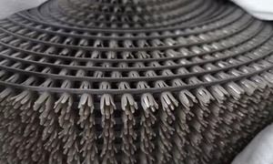 Tapis de gazon de qualité supérieure pour une utilisation intérieure et extérieure Installation et entretien faciles disponibles pour l'approvisionnement mondial - Product Image 4