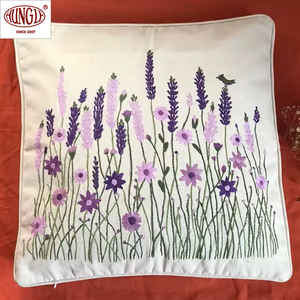 Vente en gros Oreiller à broderie d'animaux floraux Muti-couleurs pour la décoration intérieure Coussin élégant pour améliorer la décoration intérieure - Product Image 2