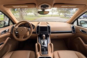 Porsche Cayenne USADO de 2012 - Product Image 3