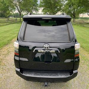 EXCELENTE ESTADO Toyota 4Runner SR5 Premium 2023 - Product Image 3