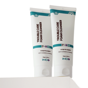 Medisection Number M Espuma Limpiadora Facial Ligeramente Ácida para el Cuidado de la Piel con Problemas 22,000 150g - Product Image 1