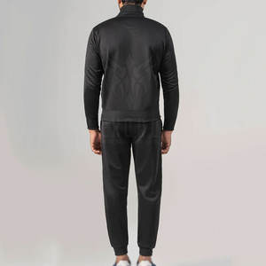 ชุดวอร์มเข้ารูปสำหรับผู้ชายสีพื้นมีฮู้ดสำหรับฤดูหนาวระบายอากาศได้ดีน้ำหนักเบาพิมพ์โลโก้ได้หลายสี - Product Image 3