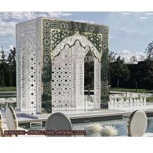 Décoration de mandap en métal pour mariage marocain en plein air, décoration de mandap en métal découpé au laser pour mariages, mandap de mariage sculpté en jali de designer, Canada - Product Image 1