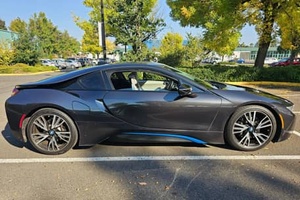 2016 l 8 AWD Double Drive R18 Tires Lithium Battery Leather Seats <b>Panoramic</b> Sunroof - Product Image 6