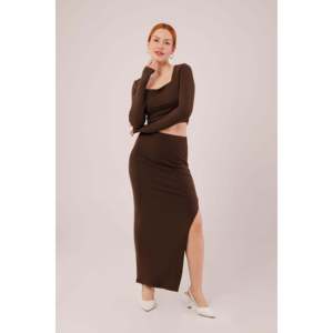 LUSTRIN Women's Wholesale Brown Square Neck Blouse and Slit Detail Skirt Two-Piece Set for Casual Wear - Product Image 4