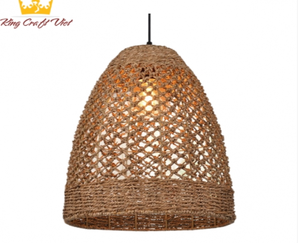Lampe suspendue moderne vietnamienne en jonc de mer avec abat-jour minimaliste pour la décoration intérieure dans le salon ou l'hôtel de villégiature - Product Image 1