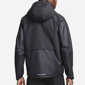 Veste coupe-vent respirante et imperméable pour homme, vêtements de rue, 2024, personnalisable, pour l'alpinisme, les sports de plein air, vente chaude - Product Image 2