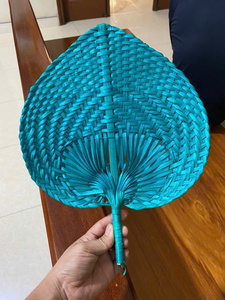Ventilador de bambú artesanal, ventilador de refrigeración tejido a mano, ventilador sostenible de Vietnam - Product Image 2