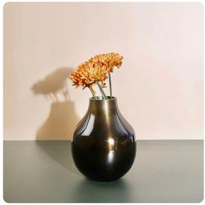 Venta al por mayor jarrón de metal de estilo rústico y antiguo con superficie pulida a mano para ajustes elegantes - Product Image 3