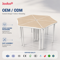 Table d'étude collaborative triangulaire moderne pour l'apprentissage en groupe, mobilier scolaire pour salle de classe