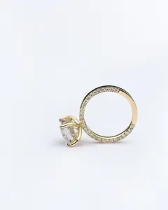 Anillo de diamantes y corte radiante impresionante para siempre de la mejor calidad, perfecto para compromisos, bodas, socios para venta de exportación - Product Image 3