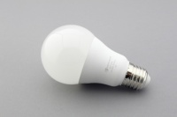 Hot Sale15W A65 LED ampoule E27 Base économie d'énergie éclairage intérieur SMD Source de lumière AC alimenté lumière blanche froide usage domestique ROHS