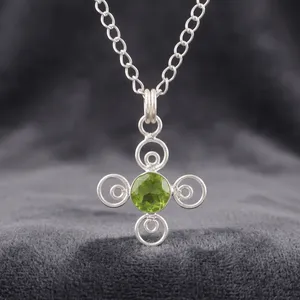 Nuevo Lanzamiento 2026: Exquisito Colgante de Peridoto Natural con Forma Delicada de Niharika Gems, Plata de Ley 925 Certificada, Lujoso y Moderno - Product Image 2