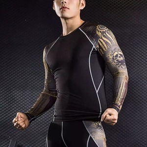 Vente en gros de vêtements de sport personnalisés avec logo imprimé Ensemble de sous-vêtements de compression pour hommes - Product Image 3