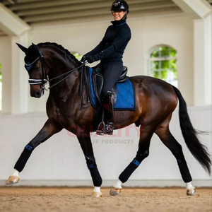 Tapis de selle anglais matelassé doux respirant et durable, conception de cheval, soutien confortable et expérience de conduite en douceur - Product Image 3
