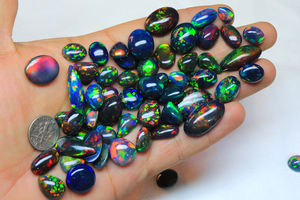 Opale noire éthiopienne attrayante, pierre précieuse de forme mixte, Welo, jeu de couleurs brillant, opales noires, pierres d'opale en vrac, cabochon d'opale - Product Image 3