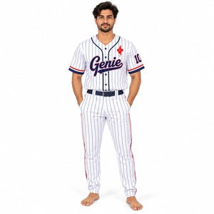 Uniforme de baseball conçu avec un tissu en polyester léger, panneaux respirants, séchage rapide, uniforme de baseball de qualité supérieure, vêtements de sport personnalisés - Product Image 1