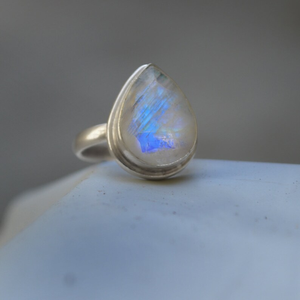 Anillo bohemio de Plata de Ley 925 exquisito fuego azul Arco Iris piedra lunar pera facetada piedra preciosa natural bisel ajuste Cristiano - Product Image 3