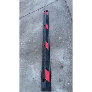 Fabbrica Aiko cina 2000mm nero giallo gomma riflettente blocco di parcheggio Garage & tappo ruota facile installazione personalizzabile - Product Image 6