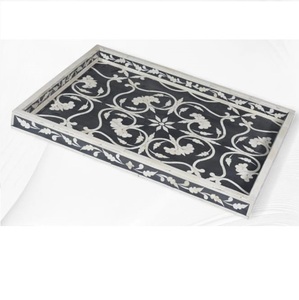 Bandeja Rústica de Primera Calidad con Acabado de Incrustaciones de Hueso Negro, Forma Rectangular, Bandeja para Servir Alimentos y Postres, Artículo para Catering - Product Image 1