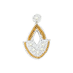 Bijoux de mode Boucles d'oreilles brodées de perles de rocaille d'Inde Boucles d'oreilles faites à la main pour femmes et filles Look classique Multicolore - Product Image 5