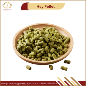Granulés de foin d'alfalfa riches en protéines en gros pour l'alimentation animale, pour l'élevage de poissons, chiens, bovins, porcs, chevaux, emballés en sacs pour l'exportation - Product Image 4