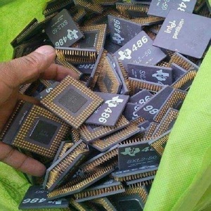 Gốc lớp <span class=keywords><strong>PENTIUM</strong></span> Pro Vàng Gốm CPU phế liệu CPU Bộ vi xử lý phế liệu với chân vàng để bán - Product Image 1