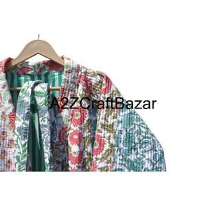 Chaqueta de Algodón Acolchada Floral Hecha a Mano en India, Estilo Jaipuri Vintage, Mangas Largas, Reversible, Secado Rápido, para Otoño, Corta, para Fiestas - Product Image 3